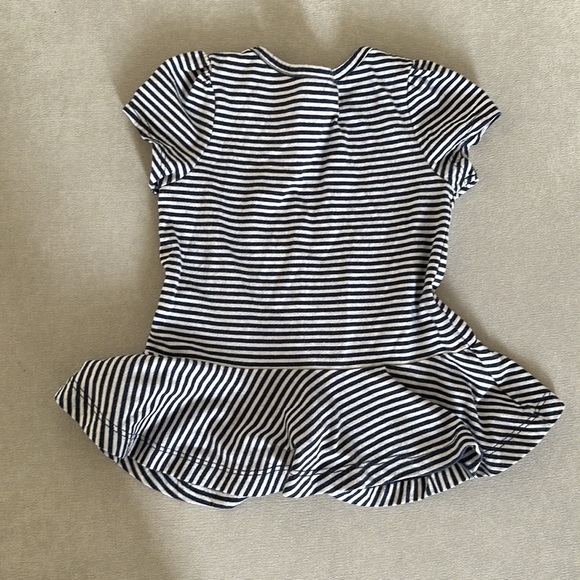 2T shirts - Picture 6 of 7